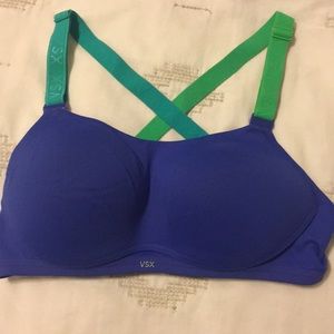 Victoria’s Secret Sport AMAZING sports bra